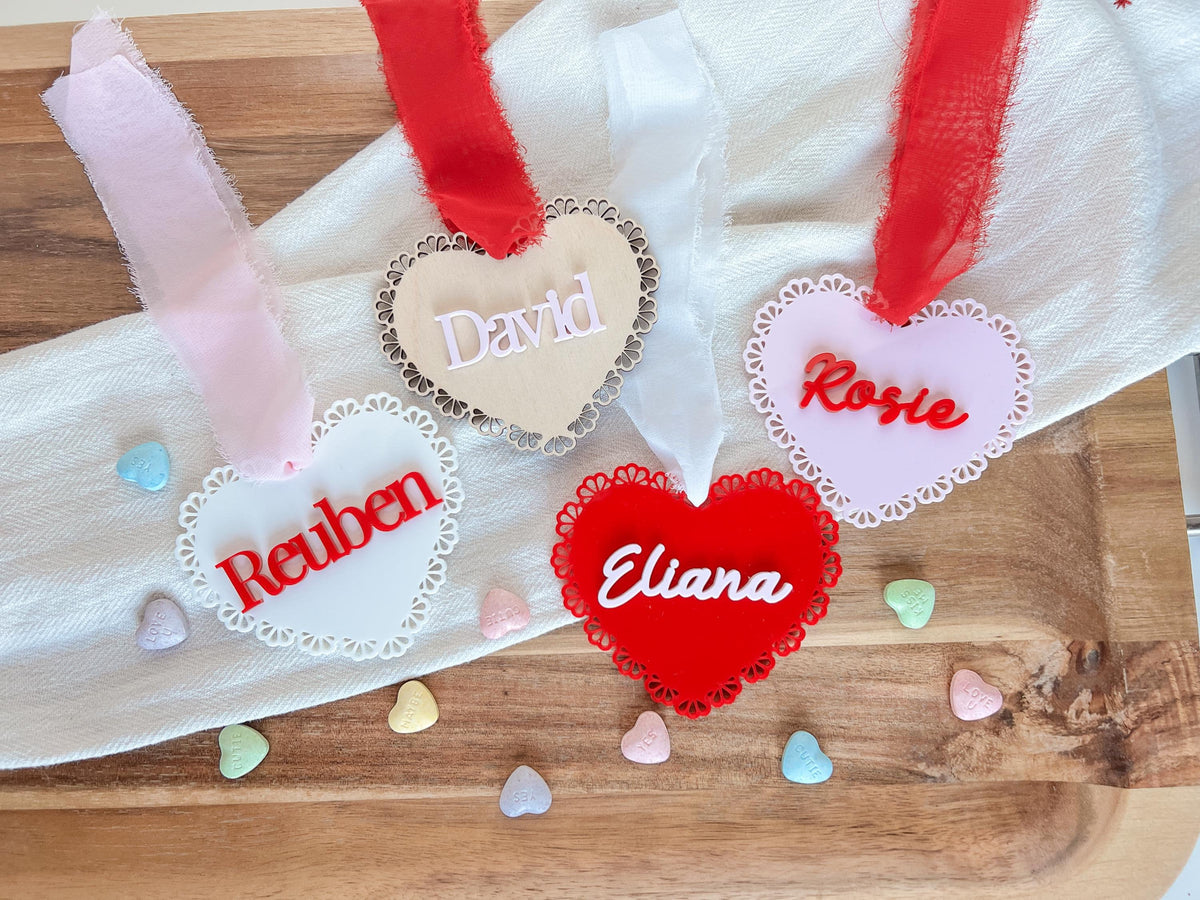 Scallop Lace Heart Tag